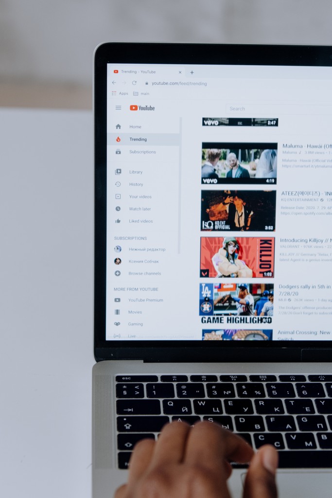 page youtube video